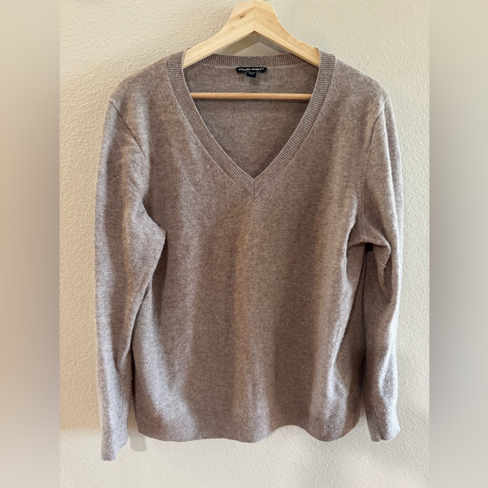Cashmere Hilary Radley Taupe Heather V-Neck Sweater, Sz XL